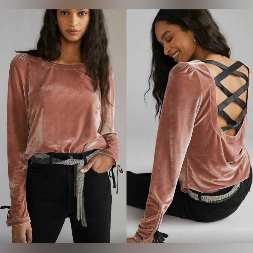Anthropologie Open Back Velvet Top
Taupe Size Large